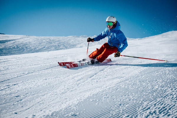 Professional-skier-for-SINTEC-project Professional-skier-for-SINTEC-project