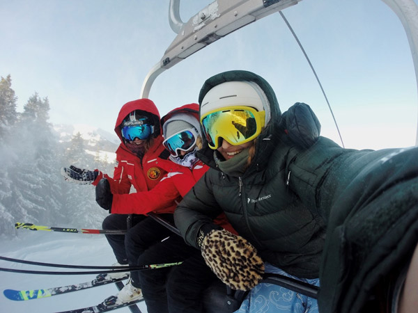Selfie-on-the-mountains